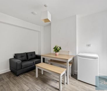 5 bedroom terraced house to rent - Photo 1