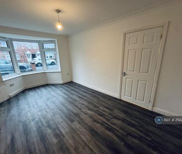 3 bedroom terraced house to rent - Photo 1