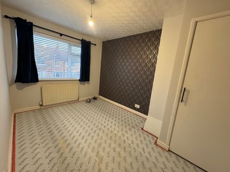 3 bedroom terraced house to rent - Photo 3