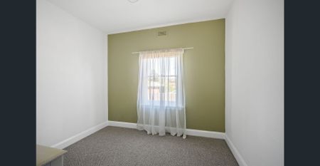 Spacious & Updated Home - Photo 2