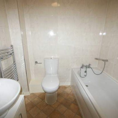 3 bedroom property to rent in Bolton - Photo 4