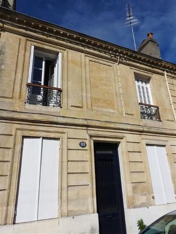 Location Appartement 1 pièce 34m² BORDEAUX 33000 - Photo 2