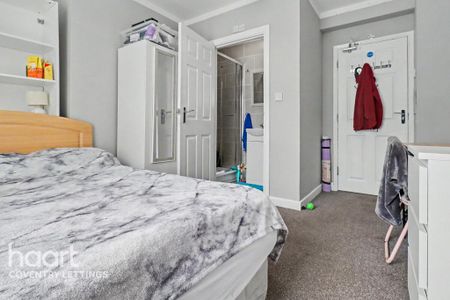 1 bedroom in a house share to rent - Photo 4