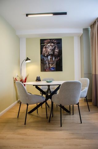 Inchiriez apartament 3 camere decomanda in Deva, I. Maniu in L-uri - Photo 2