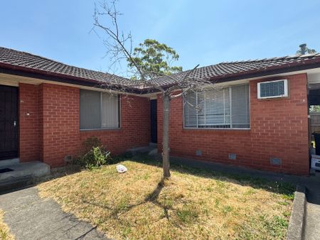 Cozy 2-Bedroom Gem Just Steps from Dandenong Market - Photo 3