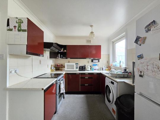 3 bedroom semi-detached house to rent - Photo 1