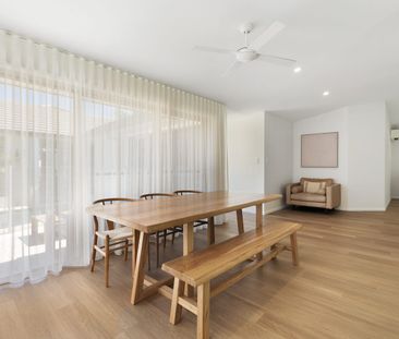 Stylish Coastal Home with Private Pool – Peregian Springs - Photo 6