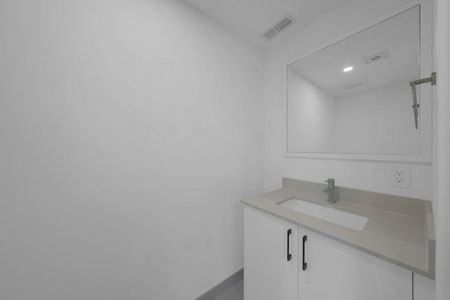 For Lease - 502 Atlas Avenue Unit# C, Toronto, Ontario - Photo 4