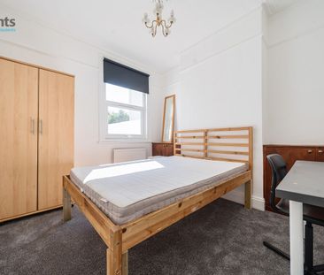 6 bedroom house to rent - Photo 1