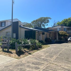 CBD living - close to central Bunbury - Photo 2