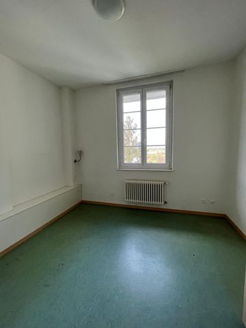 Grosse 5.5-Zimmerwohnung in Montet - Photo 3