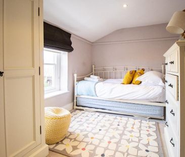 5 bedroom link detached house to rent - Photo 6