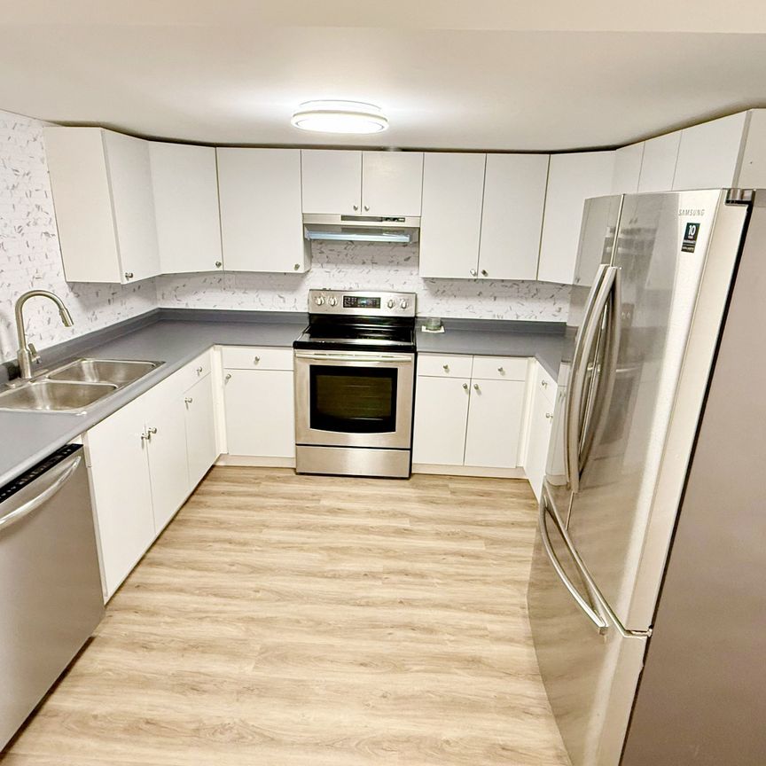 For Lease - 38 Shaina Court Unit# Lower Level, Barrie, Ontario - Photo 1