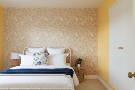 Enjoy the experience, Living Here - Photo 5