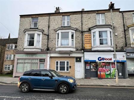 Victoria Road, Scarborough, YO11 - Photo 2