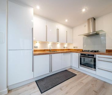 2 bedroom apartment to rent - Photo 5