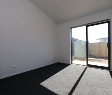 Stunning Brand-New Home - Modern Family Living - Photo 5
