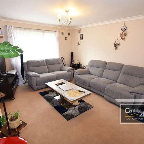 |ref: |, Abercrombie Gardens, Southampton, SO16 - Photo 1
