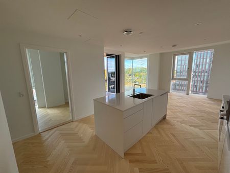 🏡 Apartment for Rent — Bright 4-Room Home with Balcony & Stunning Views - Photo 4