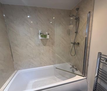 2 bedroom Bungalow To Let - Photo 3