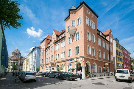 Wunderschöne Dachgeschosswohnung mit zwei Galerien - Photo 4