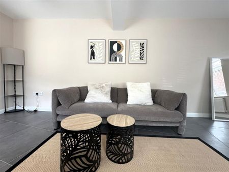 1 bedroom end of terrace house to rent - Photo 2