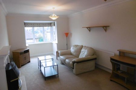 2 bedroom maisonette to rent - Photo 5