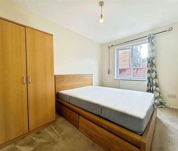 East Street, Reading, Berkshire, RG1 - Photo 2