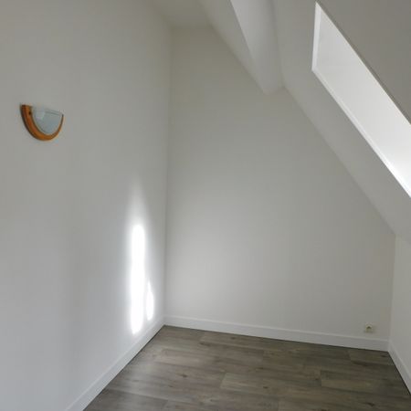 Bayeux, rue du Gal de Dais : F2 1er étage - Photo 4