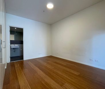 802/6 Little Hay Street, Haymarket, NSW 2000 - Photo 2