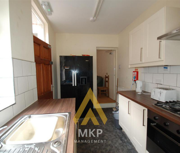 5 bedroom terraced house to rent - Photo 2
