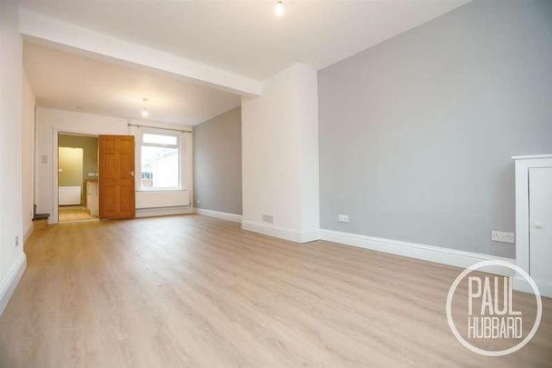 Somerton Avenue, Lowestoft, NR32 - Photo 1