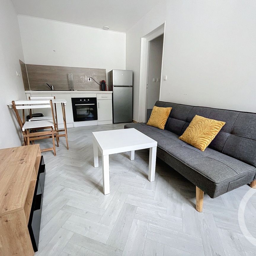Location Appartement 2 pièces 24m² LILLEBONNE 76170 - Photo 1