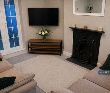 2 bedroom semi-detached house to rent - Photo 1