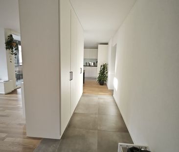 2.5 Zimmer, 84 m², 1. Stock - Foto 2