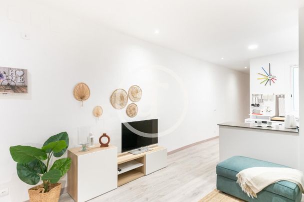 Piso de alquiler en Carrer del Sabateret, Sant Pere, Sta. Caterina i la Ribera - Photo 1