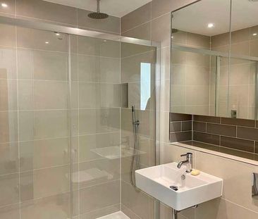 Atkinson House, Eden Place, RH8 - Photo 5