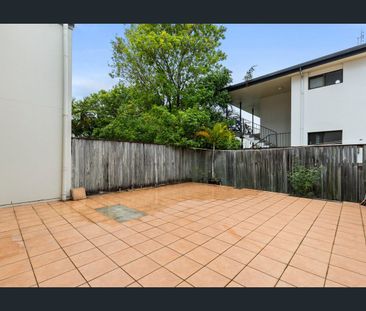 Charming 2-Bedroom Home in Southport - Photo 6