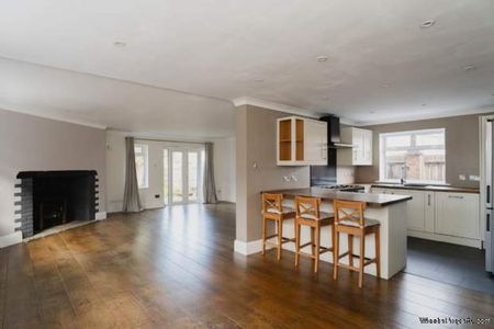 3 bedroom property to rent in Epsom - Photo 3