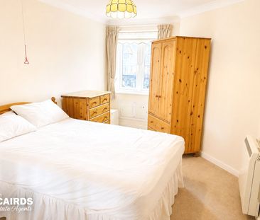 Kingston Road, Epsom, Surrey, KT19 0DP - Photo 3