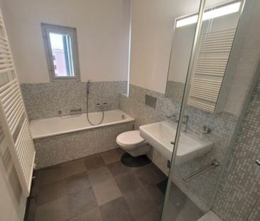 Appartement lumineux de 4 pièces avec balcon et vue sur la rivière - Photo 6