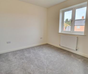 Court Close, Kineton - Photo 2