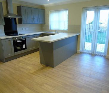 2 bedroom terraced house to rent - Photo 3