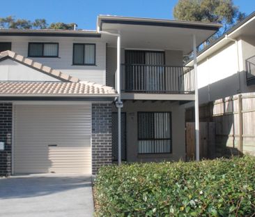 Beautiful Townhouse in Quiet Complex - Photo 2