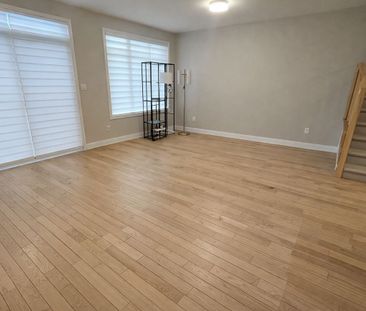 For Lease - 1528 QUARRY Street, Russell, Ontario - Photo 1