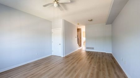 For Lease - 5053 Bidwell Common, Burlington, Ontario - Photo 3