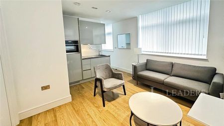 1 bedroom flat to rent - Photo 2