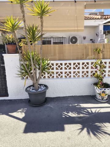 Alquiler de chalet adosado en Urbanizaciones - Photo 5