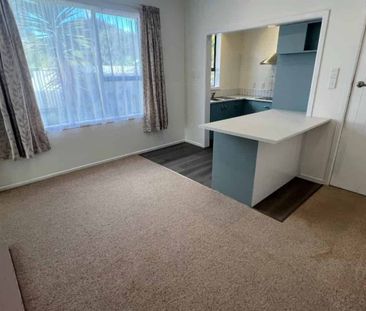 Character family home in Aramoho - Photo 5