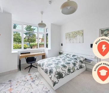 Southmead Road, Filton - Photo 1